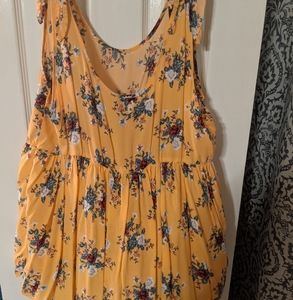 Torrid Flowy Sleeveless blouse